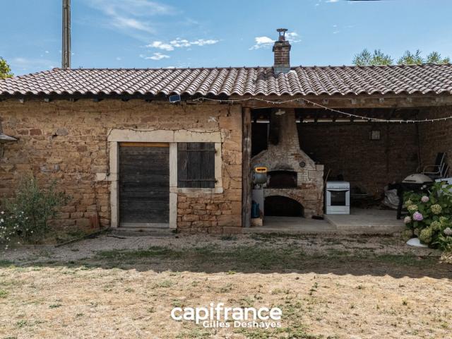SAINT BÉNIGNE – MAISON ANCIENNE EN PIERRE DE PLAIN PIED – 133 M² – DÉPENDANCE
