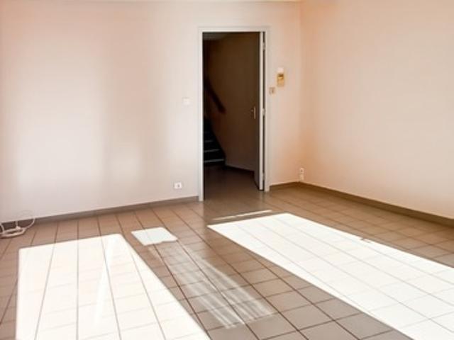 Saint Bonnet de Joux Particulier ou investisseur. Maison de centre bourg de 56 m² avec 1 chambre