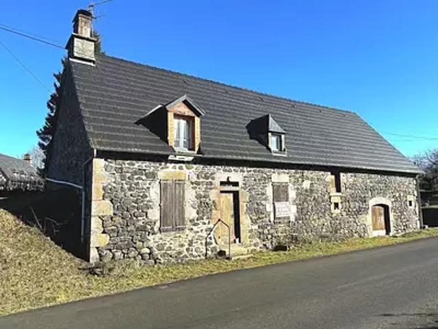 Saint Bonnet de Salers 15140 Achat / Vente maison 3 pièces t3