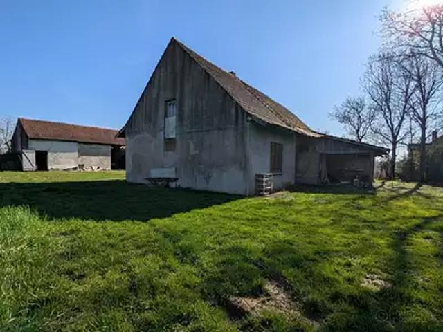 Saint Bonnet en Bresse 71310 Achat / Vente maison 3 pièces t3 au dernier étage