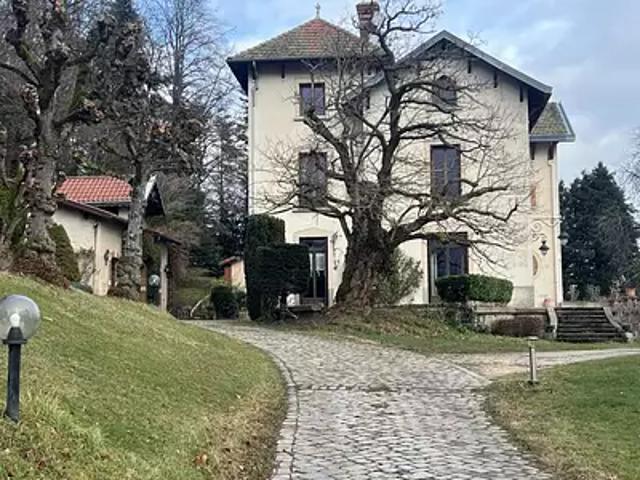 Saint Bonnet le Château 42380 Achat / Vente maison 12 pièces t12