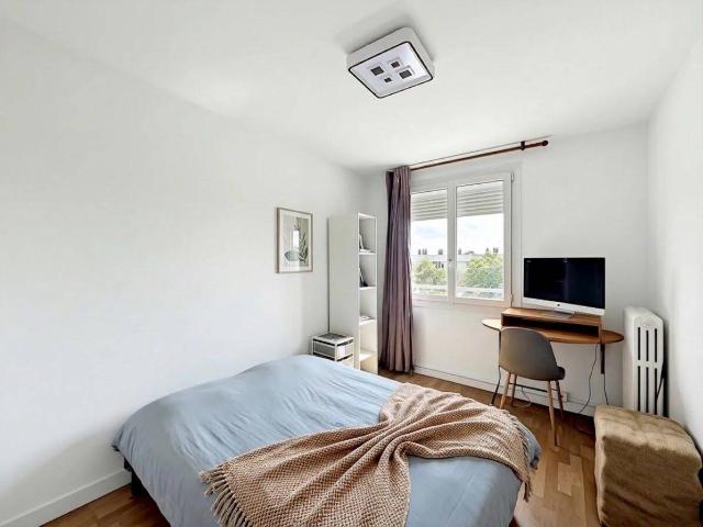 Saint Brieuc Plateau Central: Bel Appartement T3 de 56 m² Dernier Étage + Balcon