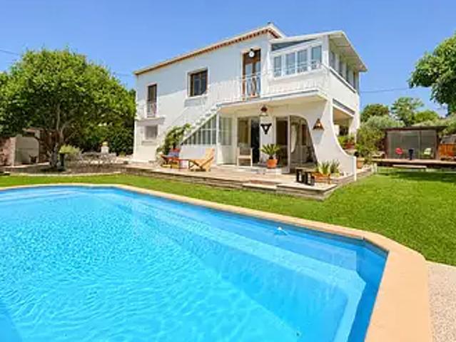 Saint Cannat 13760 Achat / Vente maison 5 pièces t5 au dernier étage jardin