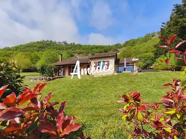 Saint Céré 46400 Achat / Vente maison 4 pièces t4 terrasse parking