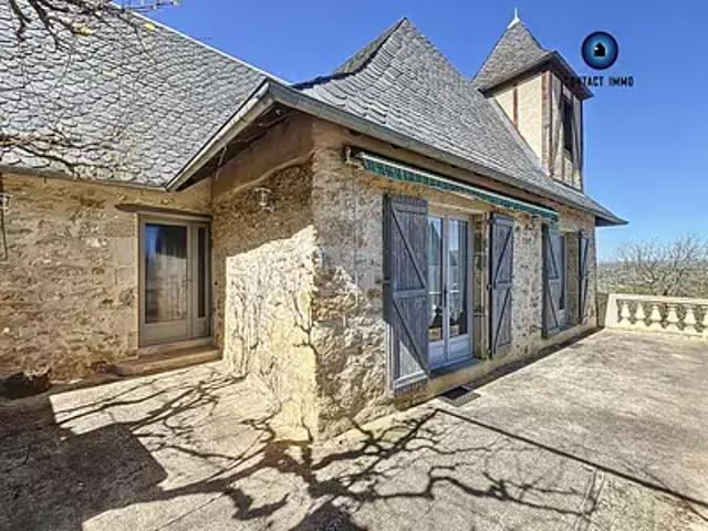 Saint Cernin de Larche 19600 Achat / Vente maison 7 pièces t7 terrasse parking