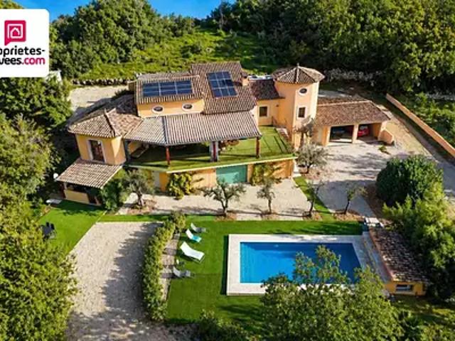 Saint Cézaire sur Siagne 06530 Achat / Vente maison 9 pièces t9 piscine jardin
