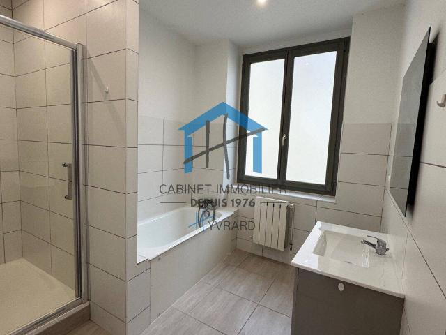SAINT CHAMOND: T5 de 102 m² à 5 min de la gare