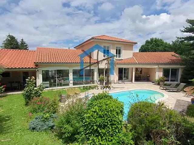 Saint Chamond 42400 Achat / Vente maison 9 pièces t9