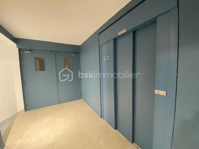 SAINT CHRISTOL 84 Créez votre T2 sur mesure ! Plusieurs plateaux bruts disponibles avec balcon et parkings privatifs dans une résidence entièrement rénovée