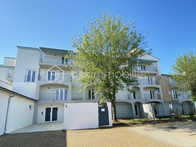 SAINT CHRISTOL 84 Créez votre T2 sur mesure ! Plateau sous forme d'appartement de 62 m² env. situé au 2ème étage avec ascenseur + 2 places parking privatifs dans résidence sécurisée