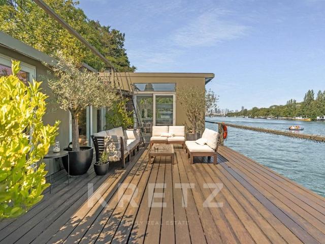 Saint Cloud 92210 Barge sur l'eau de 300m2 + 120m2 de te. 300m² Saint Cloud