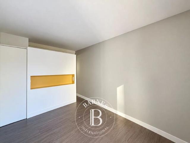 Saint Cloud, Appartement 2 Chambres 61 m² en location