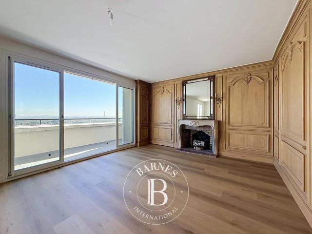 Saint Cloud, Appartement 3 Chambres 129 m² en location