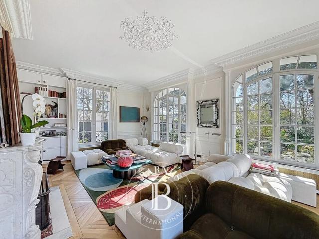 Saint Cloud, Maison 6 Chambres 463 m² en location
