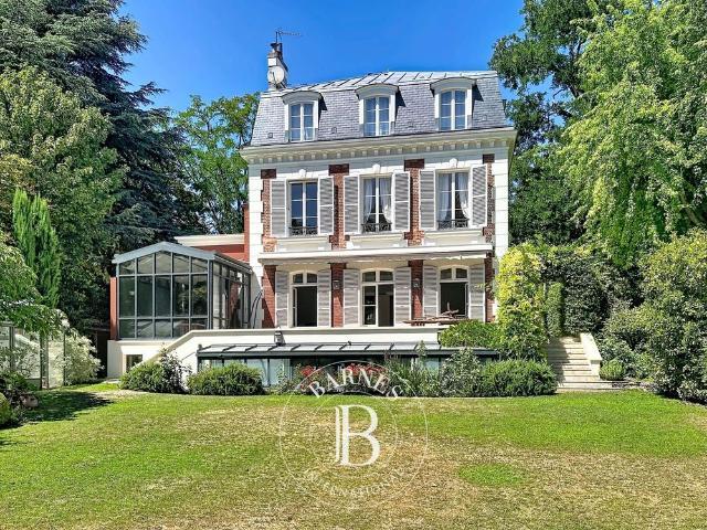 Saint Cloud, Maison 6 Chambres 499 m² en location