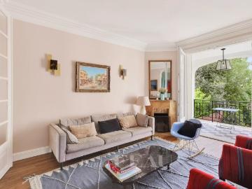 Saint Cloud Maison meublée familiale de caractère – 165 m²