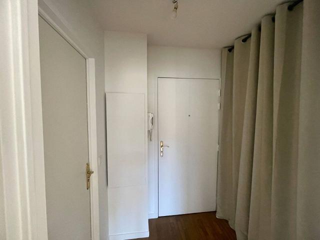 SAINT CLOUD / STUDIO