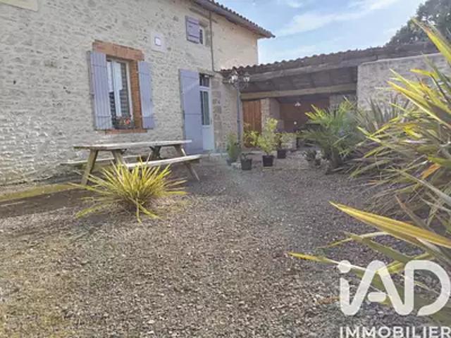 Saint Claud 16450 Achat / Vente maison 6 pièces t6 piscine
