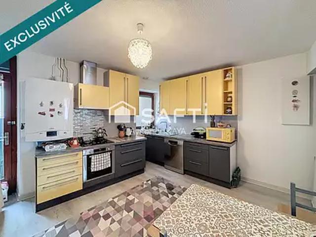 Saint Claude 39200 Achat / Vente appartement 7 pièces t7 balcon