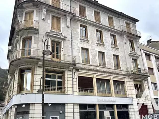 Saint Claude 39200 Achat / Vente appartement 4 pièces t4 cave
