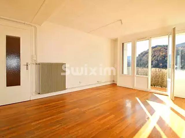 Saint Claude 39200 Achat / Vente appartement 4 pièces t4 au dernier étage