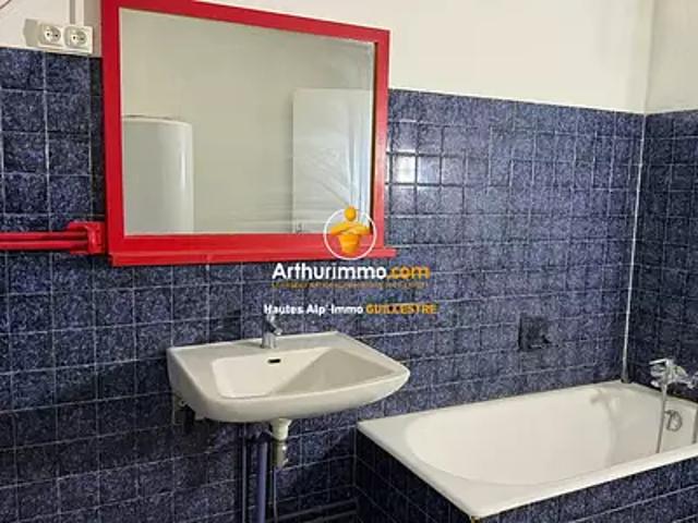 Saint Crépin 05600 Achat / Vente appartement 3 pièces t3