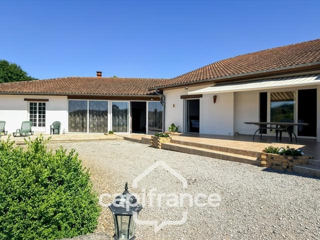 Saint Cricq Chalosse 40, Maison familiale de plain pied avec dépendance étang sur 1 hectare de terrain en Chalosse