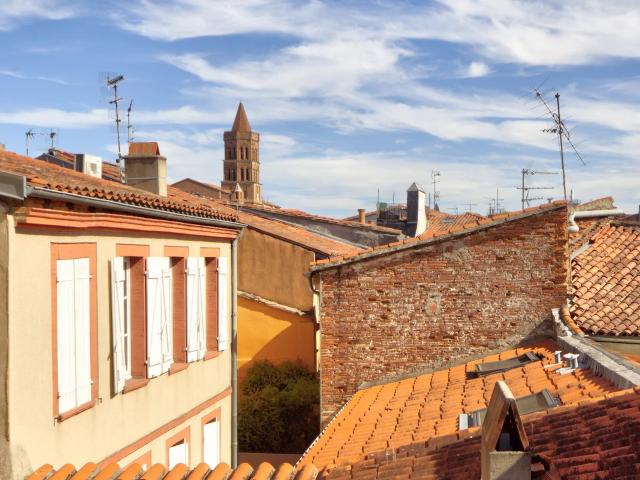 SAINT CYPRIEN MAISON 7 PIECES AVEC GARAGE