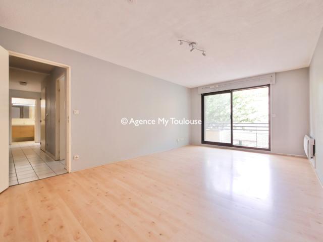 Saint Cyprien, Appartement T3 avec balcon et parking