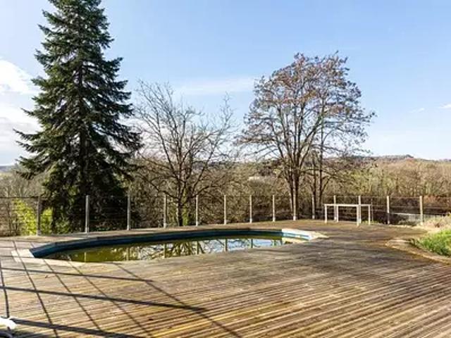 Saint Cyprien 19130 Achat / Vente maison 6 pièces t6 parking