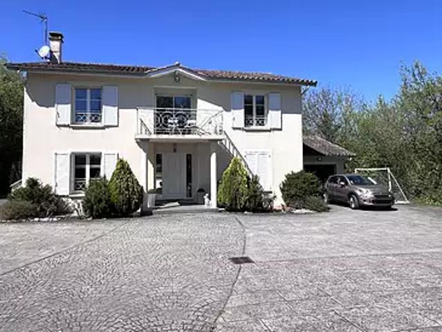 Saint Cyr sur Menthon 01380 Achat / Vente maison 7 pièces t7 au dernier étage cave