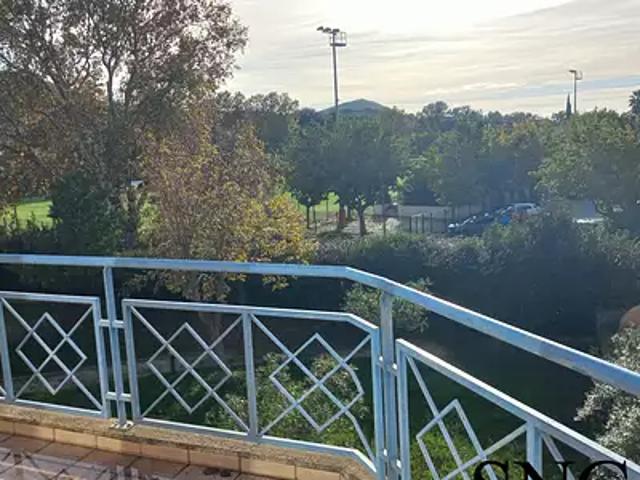 Saint Cyr sur Mer 83270 Achat / Vente appartement 3 pièces t3 au dernier étage terrasse