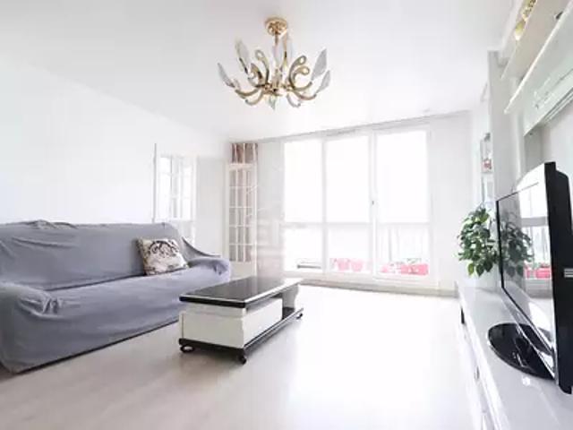 Saint Denis 93200 Achat / Vente appartement 4 pièces t4 au dernier étage terrasse
