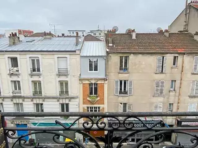 Saint Denis 93200 Achat / Vente appartement 2 pièces t2 au dernier étage cave