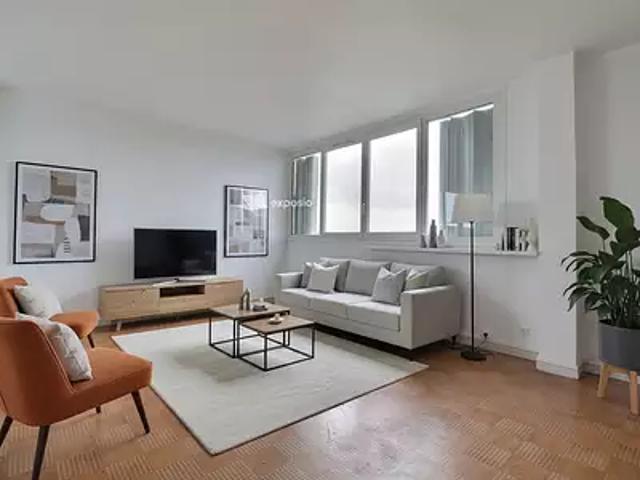 Saint Denis 93200 Achat / Vente appartement 3 pièces t3 au dernier étage