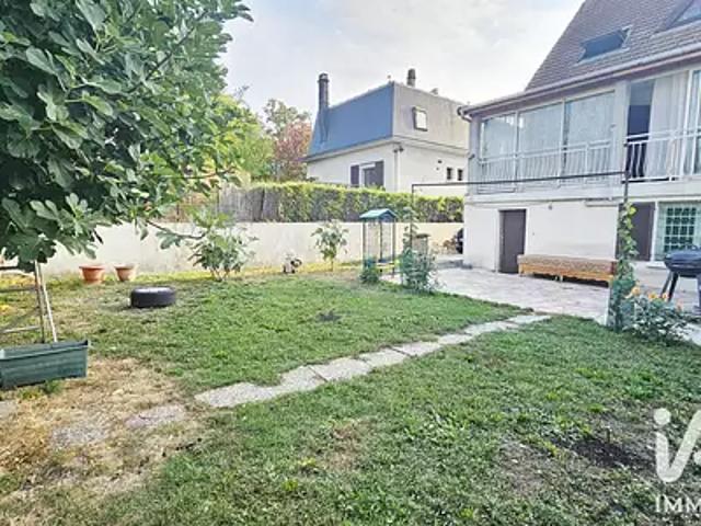 Saint Denis 93200 Achat / Vente maison 5 pièces t5 parking