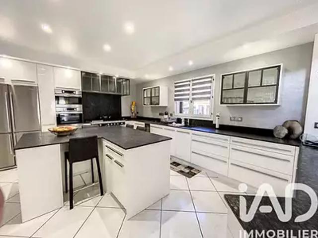 Saint Denis 93200 Achat / Vente maison 6 pièces t6 parking
