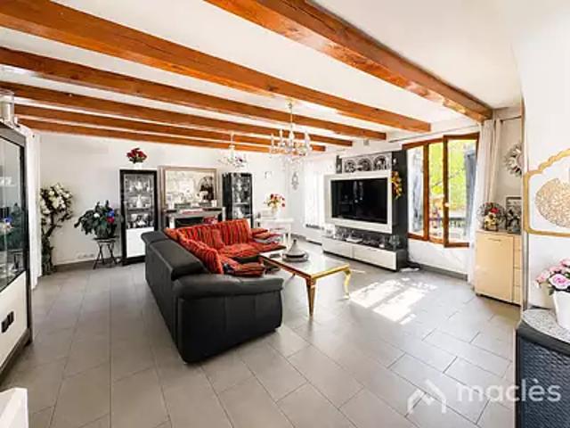 Saint Denis 93200 Achat / Vente maison 9 pièces t9 terrasse