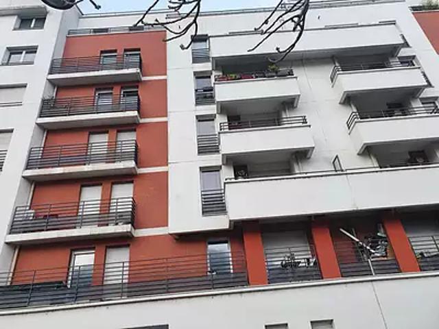 Saint Denis 93200 Location appartement 5 pièces t5 au dernier étage piscine