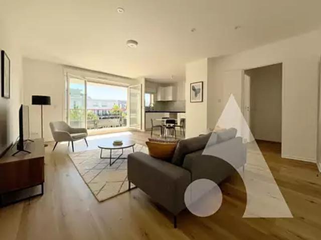 La Plaine Saint Denis 93210 Achat / Vente appartement 3 pièces t3 au dernier étage parking