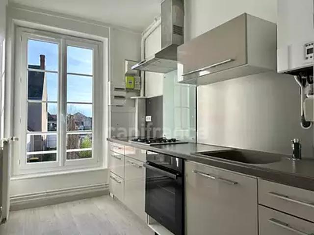 Saint Denis de l'Hôtel 45550 Location appartement 2 pièces t2 cave
