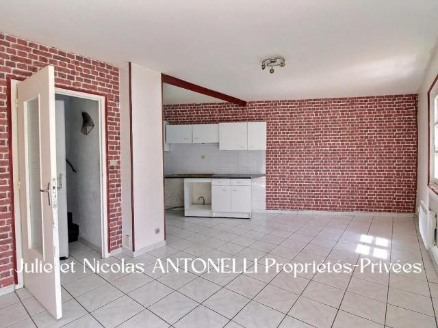 SAINT DIDIER EN VELAY 43140 Maison de ville 70m² 3 chambres, garage