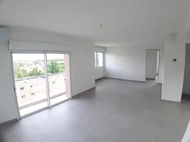 Saint Dié des Vosges 88100 Location appartement 4 pièces t4 au dernier étage parking