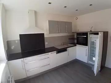 Saint Dié des Vosges 88100 Location appartement 4 pièces t4 au dernier étage parking