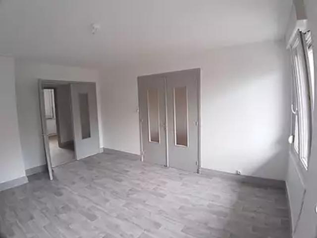 Saint Dié des Vosges 88100 Location appartement 4 pièces t4 au dernier étage
