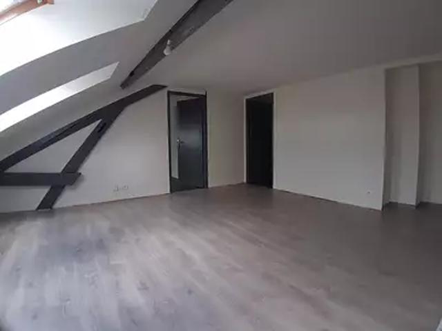 Saint Dié des Vosges 88100 Location appartement 3 pièces t3 au dernier étage parking
