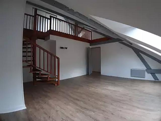 Saint Dié des Vosges 88100 Location appartement 3 pièces t3 au dernier étage