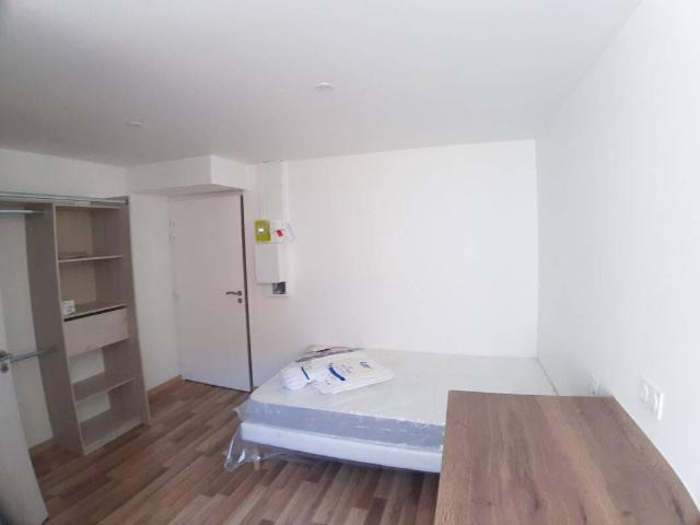 SAINT DIE studio meublé NEUF 17.50m²