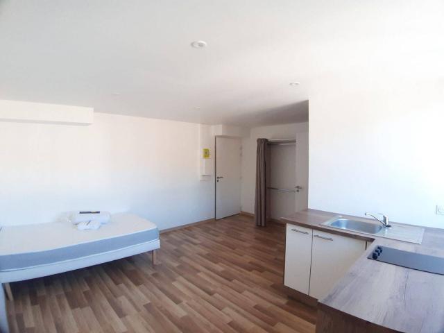 SAINT DIE studio meublé NEUF 23.69m²