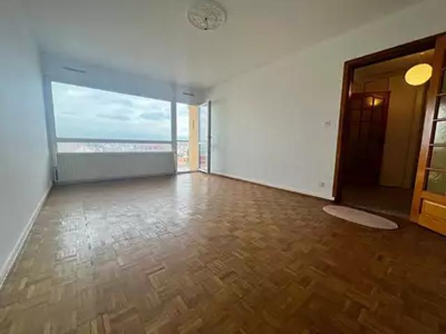 Saint Dizier 52100 Achat / Vente appartement 3 pièces t3 au dernier étage cave